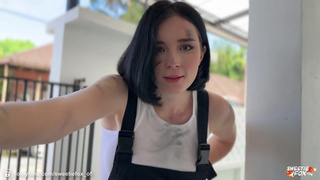 — Оплату в хуях принимаю — В рублях? — Нет, доставайте пенис и ебите