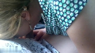 Отсос в машине от белорусской женщины